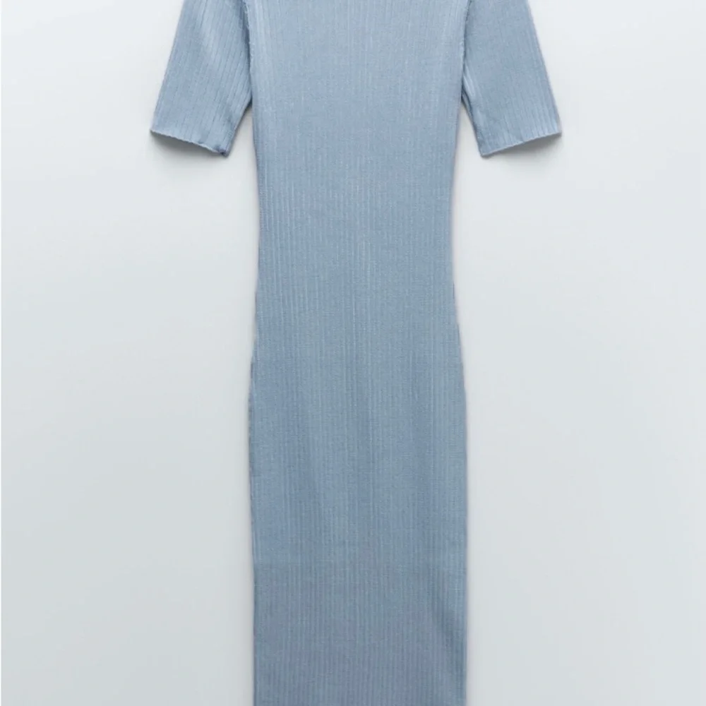 ZARA Back Vent Knit Dress - Picture 2 of 5